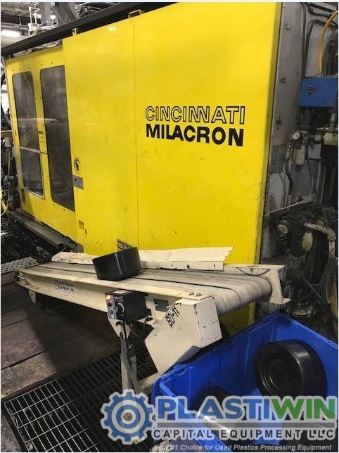 Used 1000 Ton Cincinnati Milacron VL1000-140 Injection Molding Machine 1 Used 1000 Ton Cincinnati Milacron VL1000-140 Injection Molding Machine