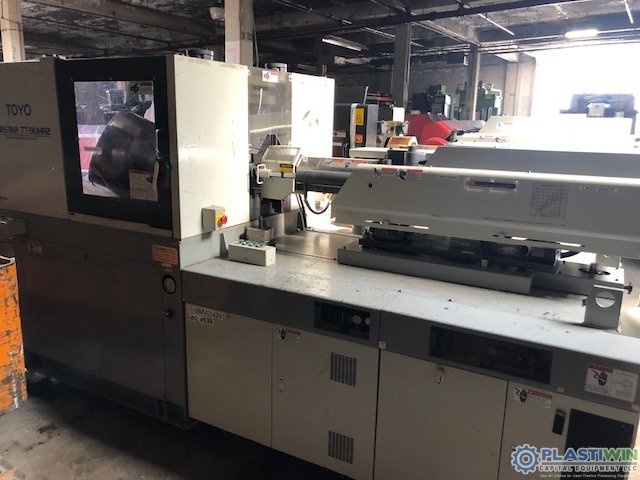 Used 90 Ton Toyo TT-90HR2 2-Station Rotary Vertical Injection Molding Machine 3 Used 90 Ton Toyo TT-90HR2 2-Station Rotary Vertical Injection Molding Machine