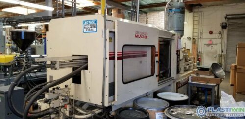 Used 300 Ton Cincinnati Milacron VT300-29 Injection Molding Machine 1 Used 300 Ton Cincinnati Milacron VT300-29 Injection Molding Machine