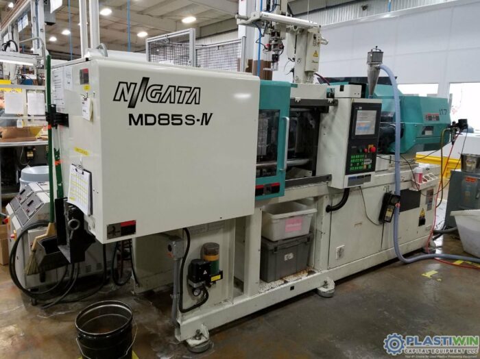 Used 85 Ton Niigata MD 85S-IV Injection Molding Machine 2