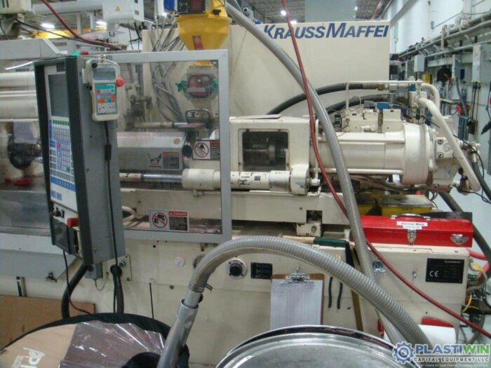 Used 65 Ton Krauss Maffei 65-390C2 Injection Molding Machine