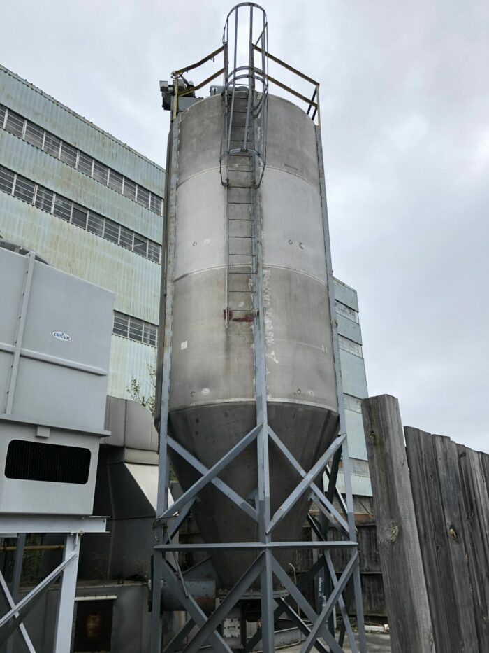 Used 55,000 lbs. Sprout Waldrin Vertical Mixing Silo