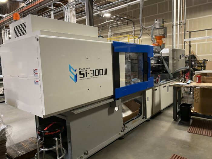 used toyo 300 ton plastar injection moulding machine for sale
