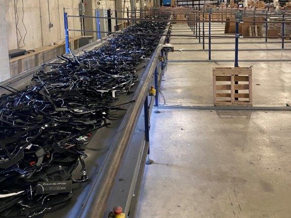 used 100' sorting line conveyor system