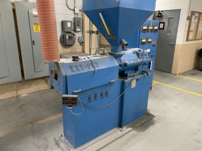 used 1.5” sterling 24:1 single screw extruder