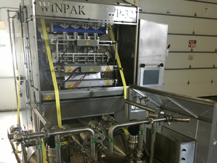 used winpak wp-32 form/fill/seal pouch machine