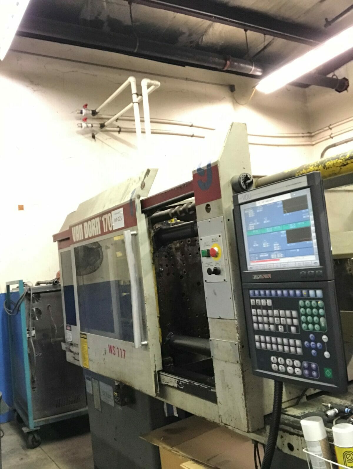 Used 170 Ton Van Dorn Ht Injection Molding Machine 5195