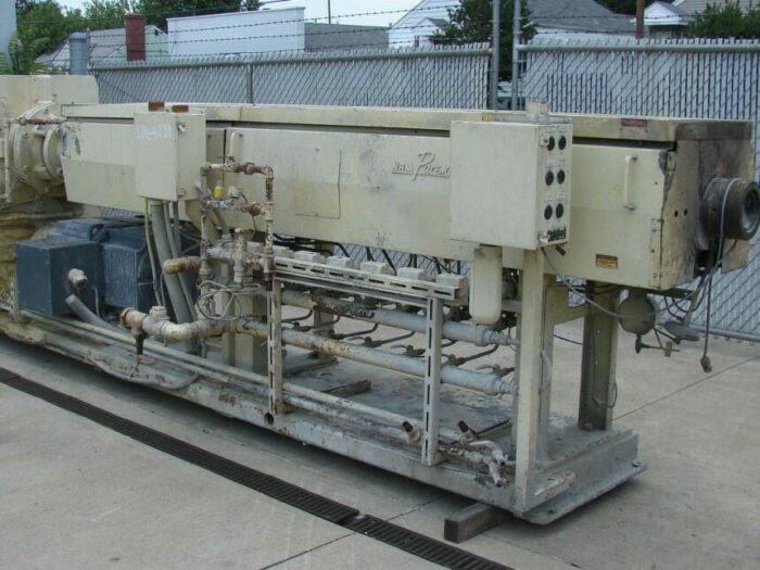 used 4.5” nrm 200 hp 34:1 l/d pacemaker iii single screw extruder