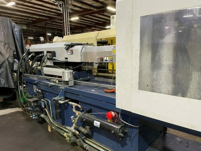 used 300 ton demag 300ht1920 injection molding machine