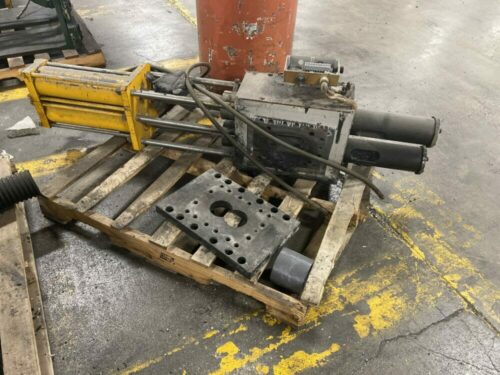 Used 4.5” Hydraulic Slide Plate Screen Changer