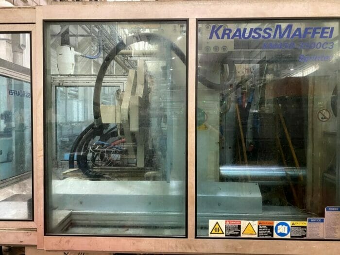 Used 505 Ton Krauss Maffei KM450/3500/C3 Injection Molding Machine