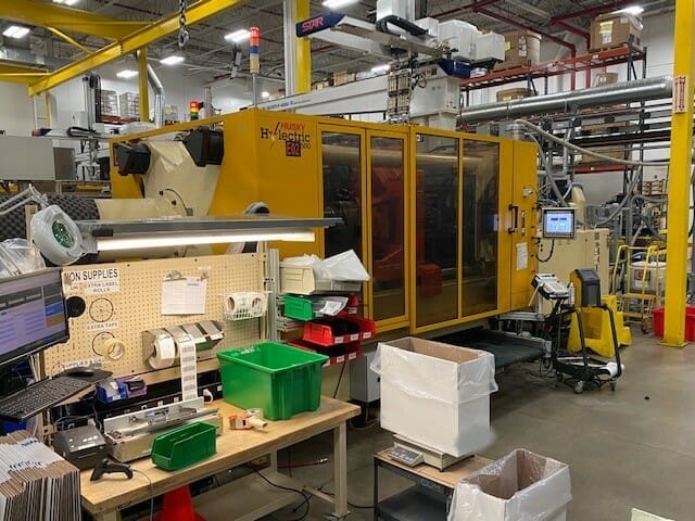 Used 500 Ton Husky H500 RS65/55 Injection Molding Machine