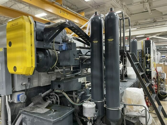 https://plastiwin.com/product/used-420-ton-demag-ergotech-420-800-inject/