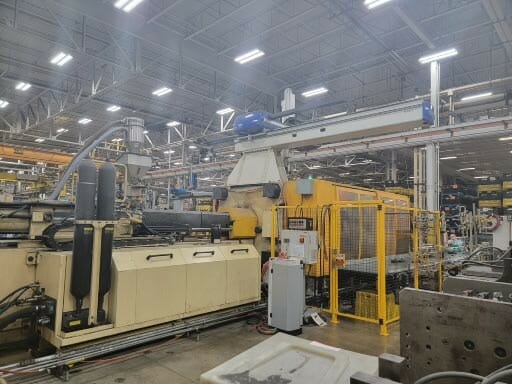 Used 1100 Ton Husky H1000 RS115/115 All-Electric Injection Molding Machine