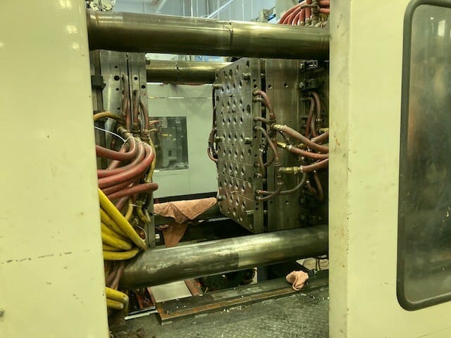 Used 600 Ton Cincinnati Milacron MH600-41 Injection Molding Machine