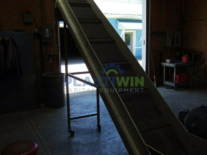 Used 12ft Incline Cleated Infeed Conveyor 1 Used 12ft Incline