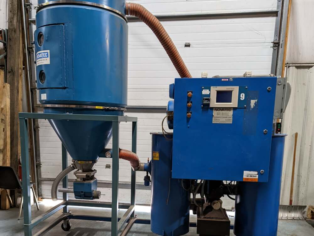 Used 220 CFM Novatec Model MPC-220 Desiccant Drying System