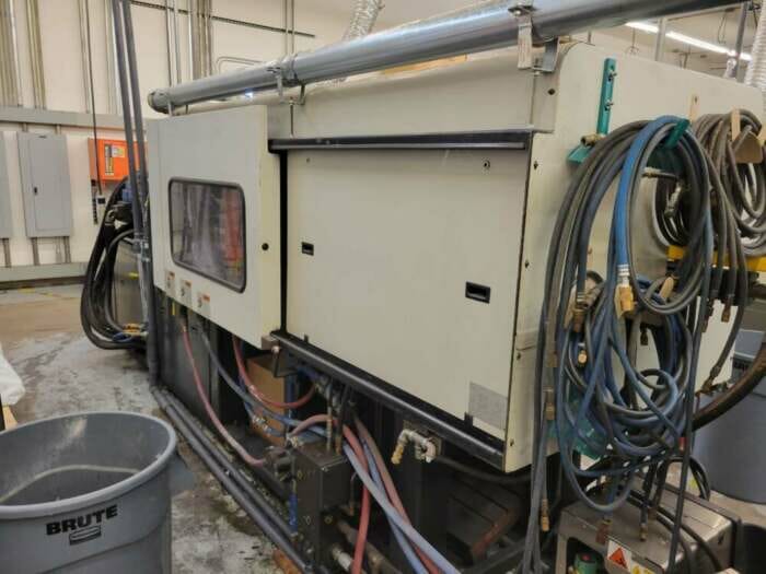 Used 165 Ton Cincinnati Milacron VT165 Injection Molding Machine