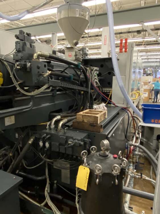 Used 370 Ton Demag Ergotech 330-1450 Injection Molding Machine