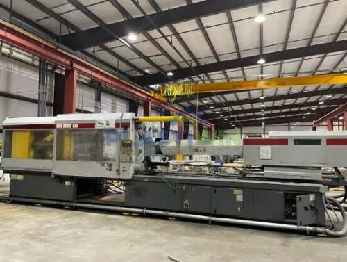 Used 650 Ton Van Dorn 650HT 6800 Injection Molding Machine