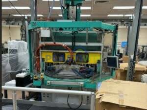 Used 220 Ton Arburg 1500 TS 2000-675 Vertical Injection Molding Machine