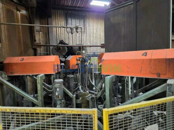 Used Ferry RS3300 4 Arm Rotational Molding Machine