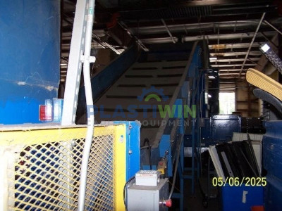 Used 200 HP SSI M100H(75) Dual-Shear Shredder with Conveyors