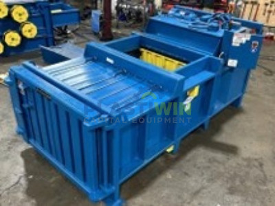 Refurbished 20 HP Excel EX-60 Closed Door Horizontal Baler