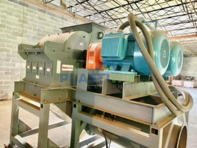 New 250 HP Schutte Hammermill