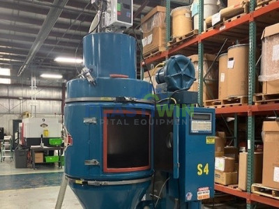 Used Novatec MDM-50 Desiccant Dryer with Hopper
