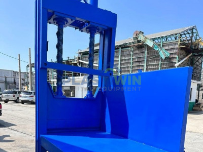 Refurbished Officine Costarelli Guillotine