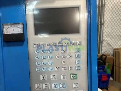 Used 55 Ton Jie Yang Horizontal Injection Molding Machine
