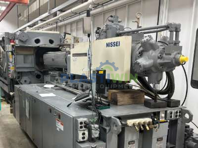 Used 618 Ton Nissei FV560-210L Horizontal Injection Molding Machine