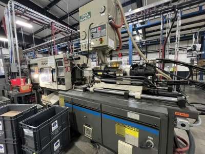 Used 110 Ton Cincinnati Milacron VT110 Horizontal Injection Molding Machine