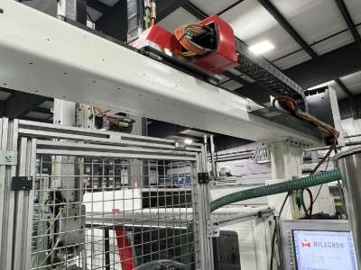 Used Sepro CM-Success 22 Robot
