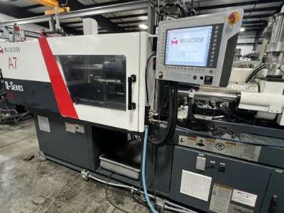 Used 90 Ton Milacron Q90 Horizontal Injection Molding Machine