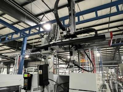 Used Sepro SR-65 SP Sprue Picker Robot