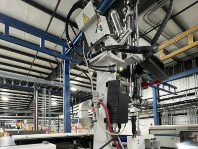 Used Sepro SR-65 SP Sprue Picker Robot