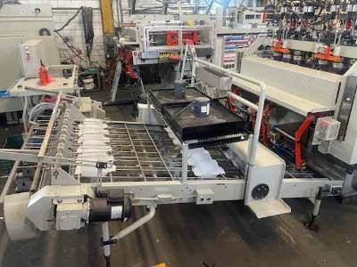 Used Uniloy 350-R2 6-Head Reciprocating Screw Blow Molding Machine