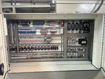 Used Uniloy 350-R2 4-Head Reciprocating Screw Blow Molding Machine