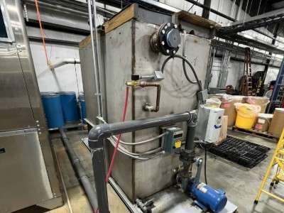 Used Superchanger Model EC5-049-2MH Chilling System Holding Tank