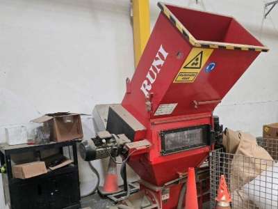 Used 9 HP Runi EPS Cold Press Densifier