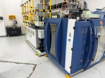 Used Fong Kee Model EHB 65T03SS Continuous Extrusion Blow Molding Machine