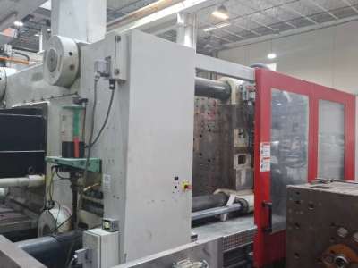 Used 1100 Ton Cincinnati Milacron MG1100 Injection Molding Machine