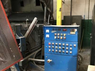 Used FSP Rotoflow M-80PC Clam Shell Rotational Molding Machine