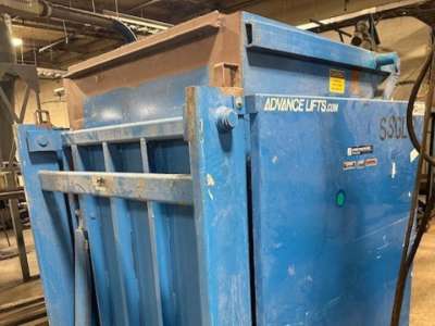 Used Advance Lifts Gaylord Box Dumper