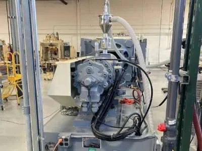 Used 197 Ton Nissei FN4000-36A Injection Molding Machine