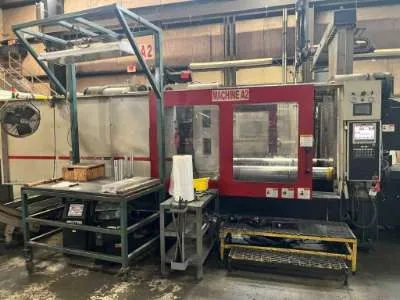 Used 750 Ton Cincinnati Milacron NT750 Powerline Injection Molding Machine