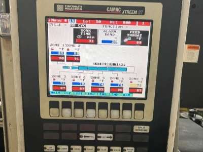 Used 750 Ton Cincinnati Milacron NT750 Powerline Injection Molding Machine