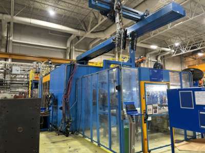 Used 2000 Ton Engel ES 16050/1350W 2000 Duo 2F Injection Molding Machine